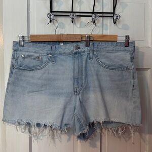 Madewell Relaxed Denim Light Wash Blue Shorts Raw Hem Size 16W